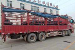 链板式翻抛机装车完毕准备发往广东清远